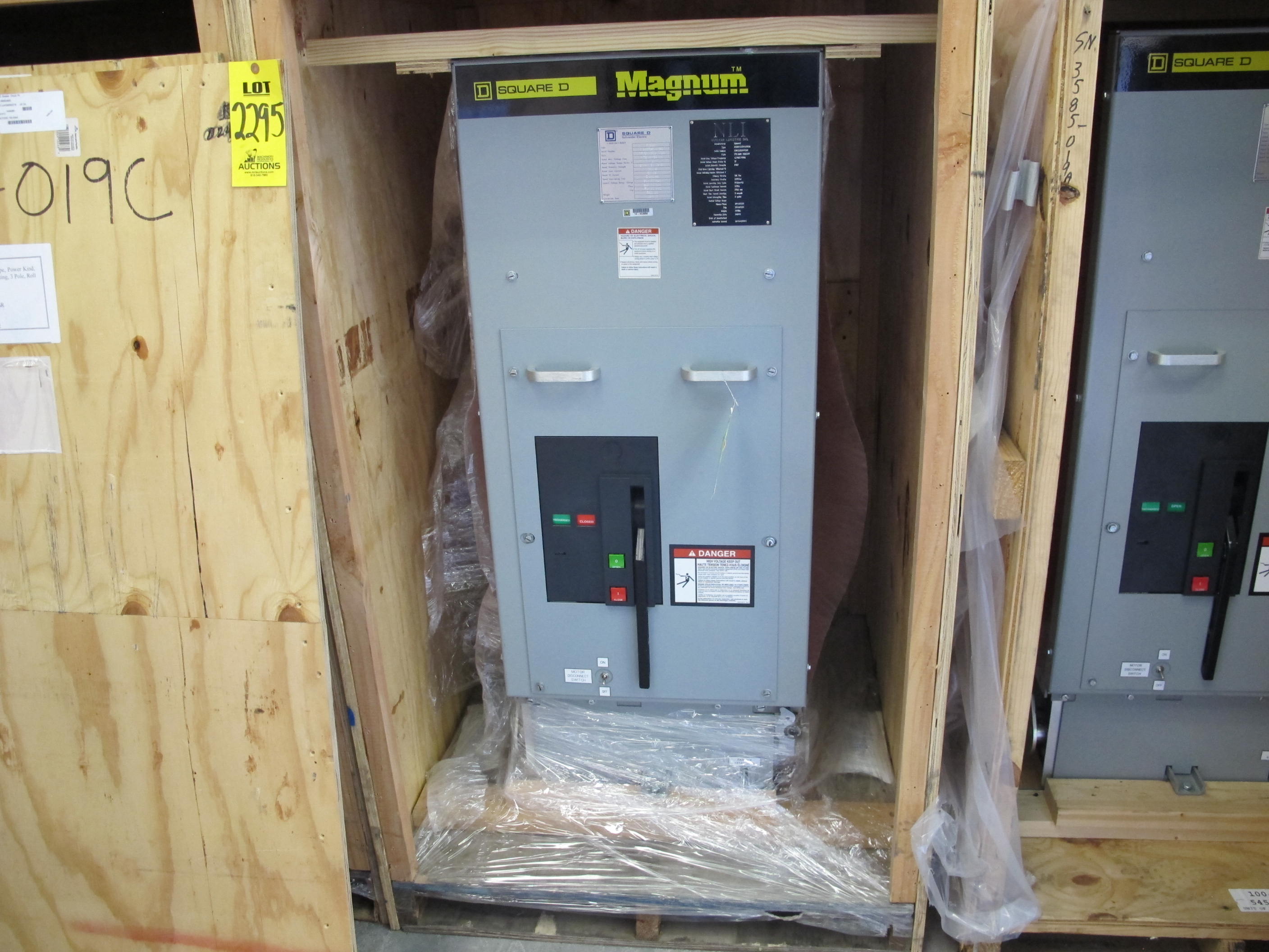 BREAKER, CIRCUIT TYPE, POWER KIND, 1200 AMP RATING, 4160 VOLT RATING, 3 POLE. ROLL-IN REPLACEMENTS FOR ABB 5HK350-1200. PART # 5ISB2-350-1200SR (W-44) LOADING & HANDLING FEE $15-